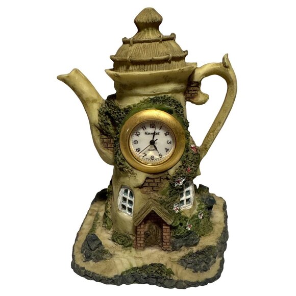 Hamlet Quartz Tea Kettle Shaped Clock Cottage Style Resin Decor Vintage - Picture 1 of 9